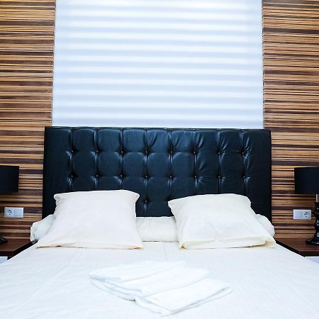 Krts Korona Hotel Sudilovichi Екстериор снимка