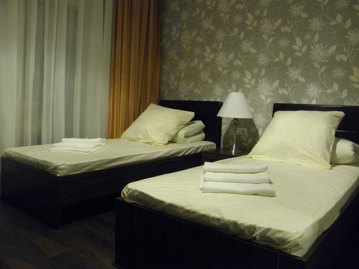 Krts Korona Hotel Sudilovichi Екстериор снимка